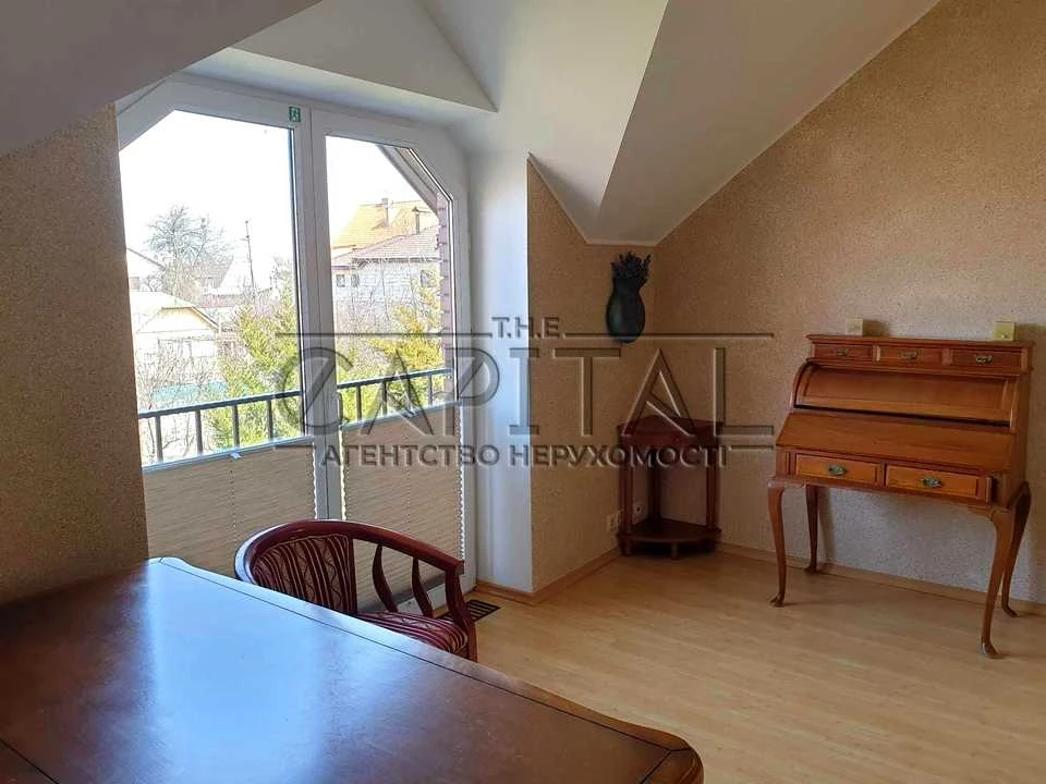 Будинок. Київ, Івана Виговського вул. (Маршала Гречка)