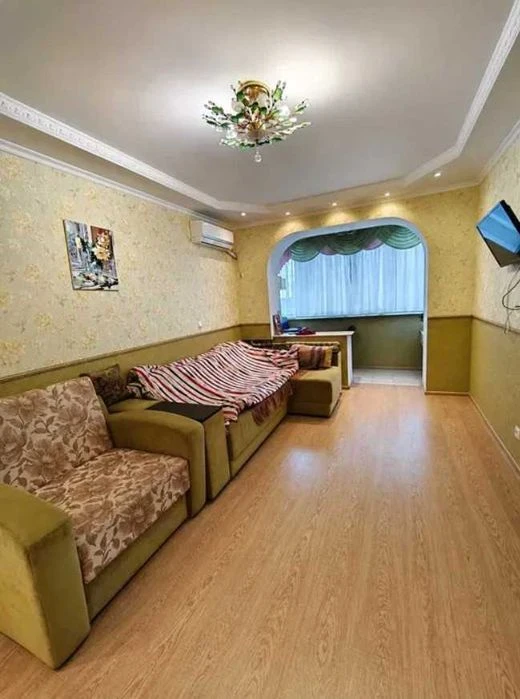 1ком в многоэтажке с кап ремонтом, мебелью и техникой.