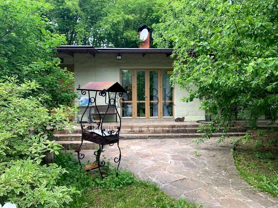 Будинок. Київ, Городня вул.