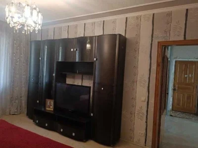 Selling a 3-bedroom apartment in Northern Saltovka.