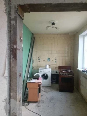 Selling a 3-bedroom apartment in Northern Saltovka.