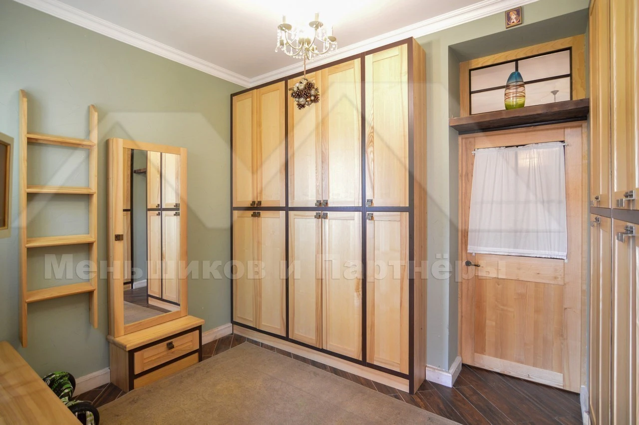 Оренда будинку 412 м², Баклажанна вул.