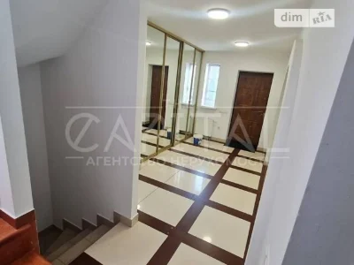 Довгострокова оренда будинку від посередника з гаражем • ID