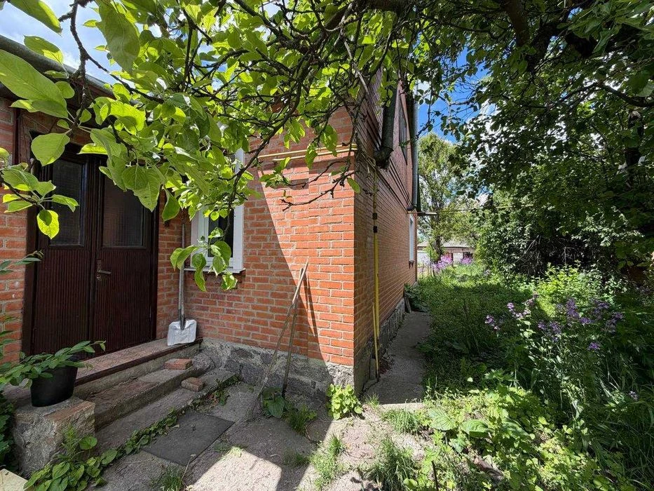 ЗНИЖЕННЯ ЦІНИ! Продам будинок у Полтаві із земельною ділянко