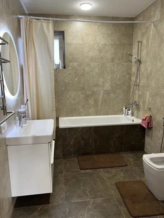 Оренда будинку 135 м², Леся Курбаса просп.