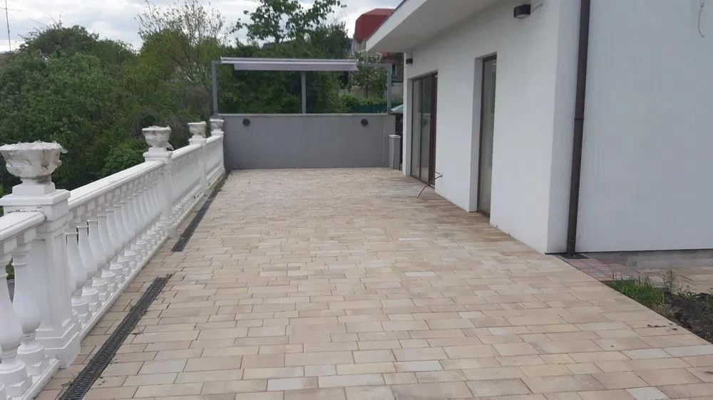 Оренда будинку 155 м², Монтажників вул.