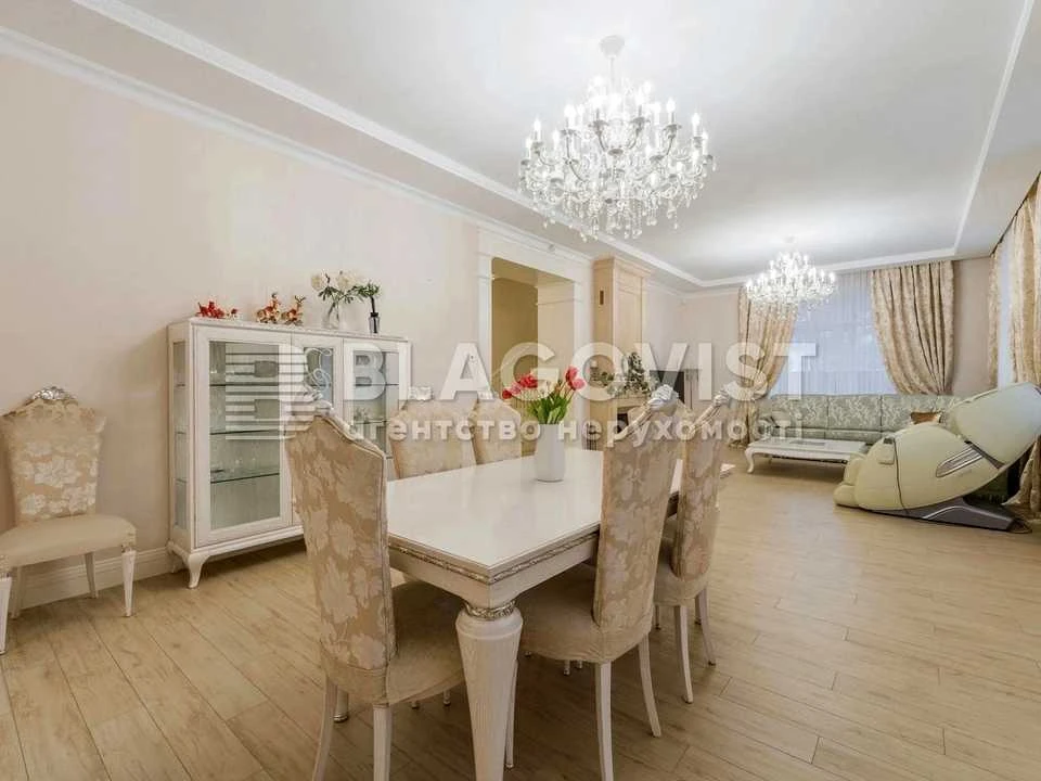 Будинок. Київ, Садова вул.