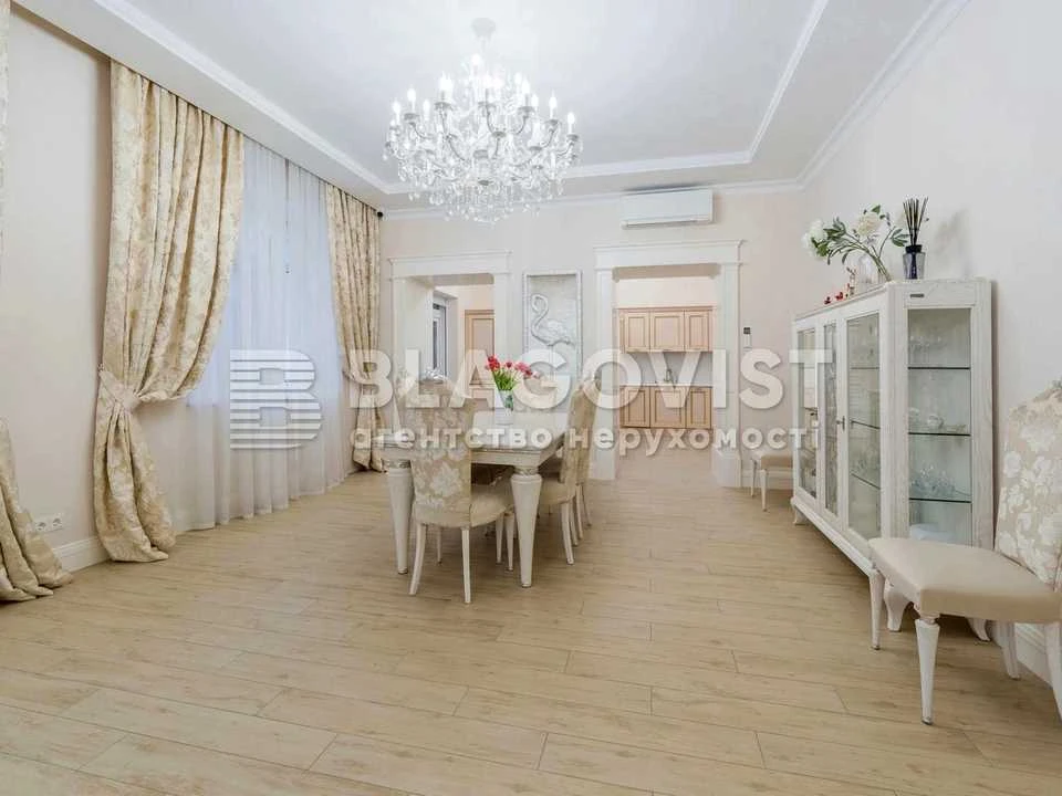 Будинок. Київ, Садова вул.