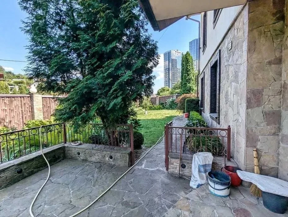Оренда будинку 500 м², Старонаводницька вул.