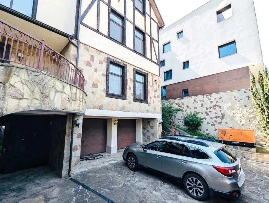 Оренда будинку 500 м², Старонаводницька вул.