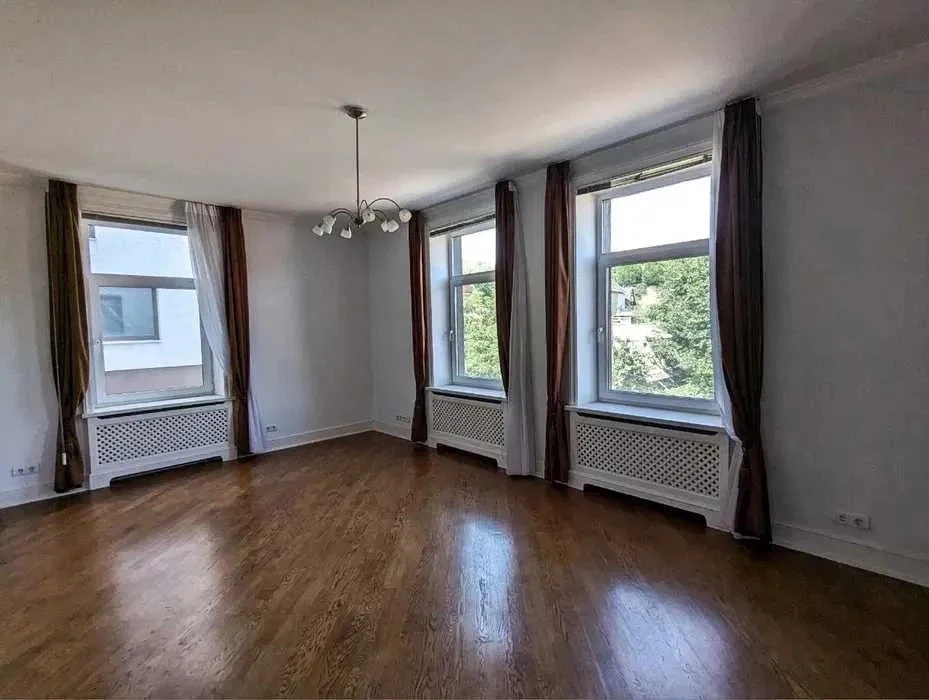 Оренда будинку 500 м², Старонаводницька вул.