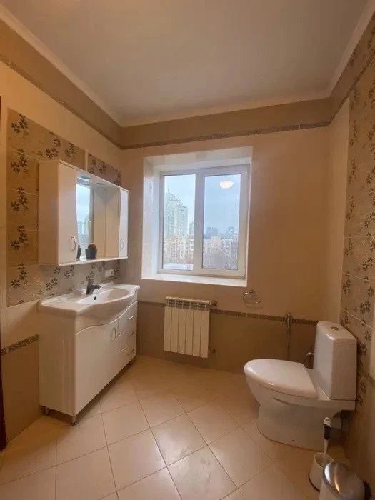 Оренда будинку 415 м², Кучмин Яр вул.