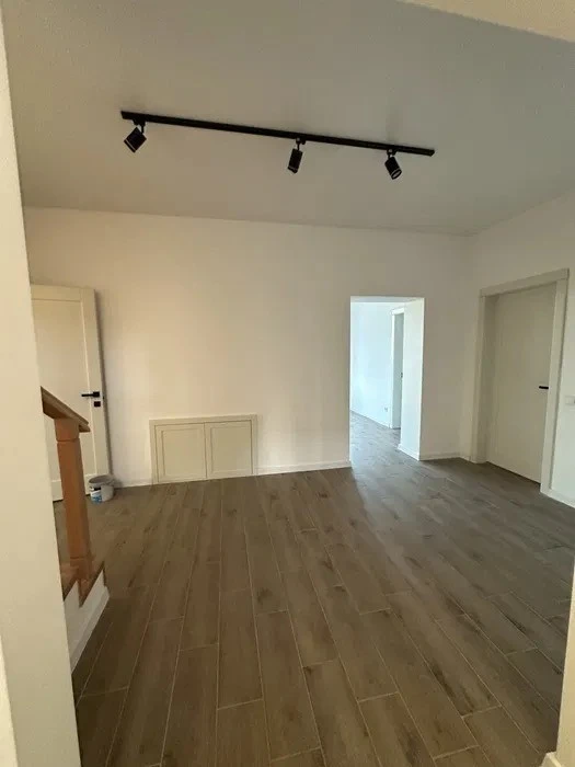 Оренда будинку 355 м², 2-й Бортницький пров.