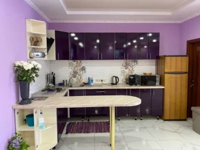 Оренда будинку 200 м², Карла Маркса вул., 1