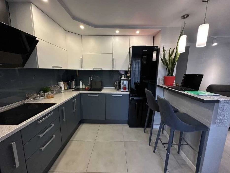 Продаж 3 кім квартири Продаж 3 кім квартири. 83 м2. Індив. о