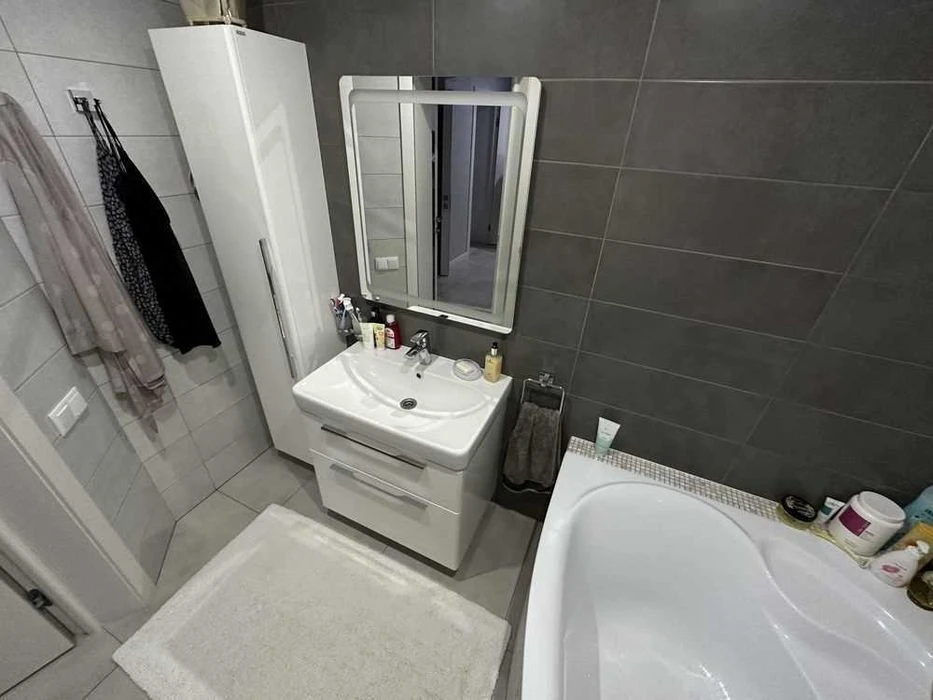 Продаж 3 кім квартири Продаж 3 кім квартири. 83 м2. Індив. о