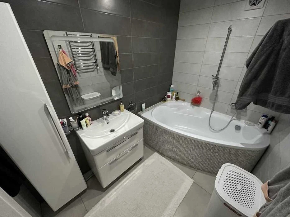 Продаж 3 кім квартири Продаж 3 кім квартири. 83 м2. Індив. о