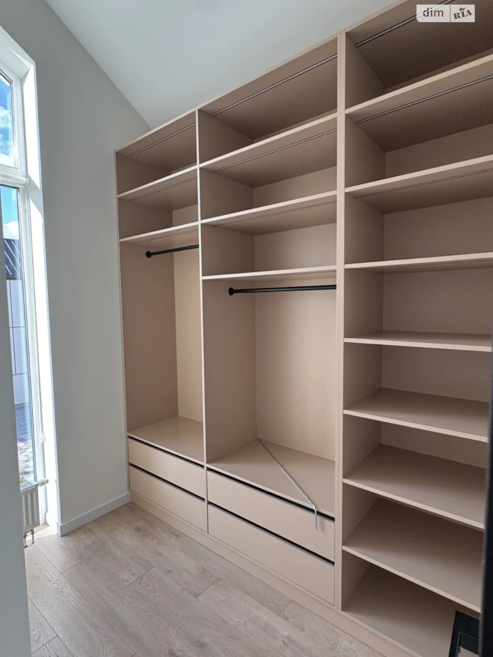 Довгострокова Оренда Таунхаус Нижні сади