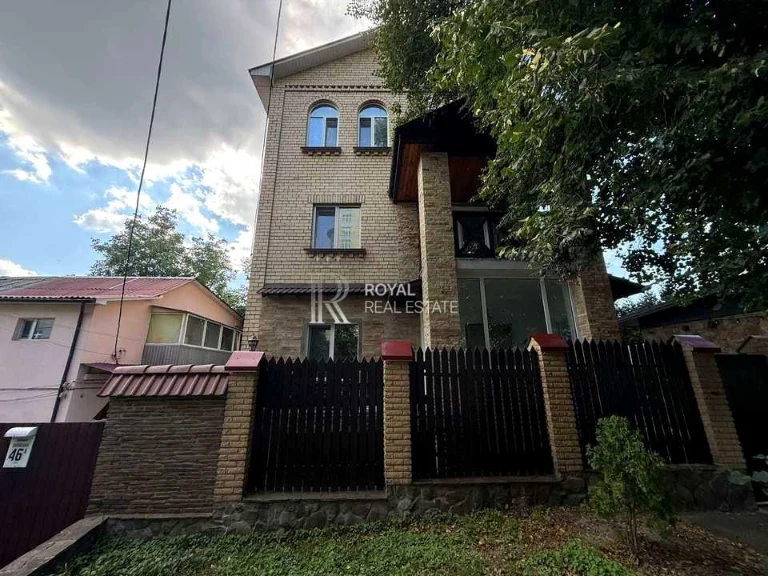 Будинок. Київ, Звіринецька вул.