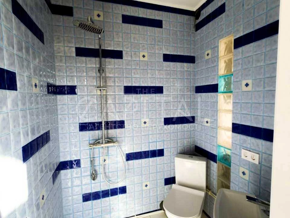 Будинок. Київ, Риболовецька вул.