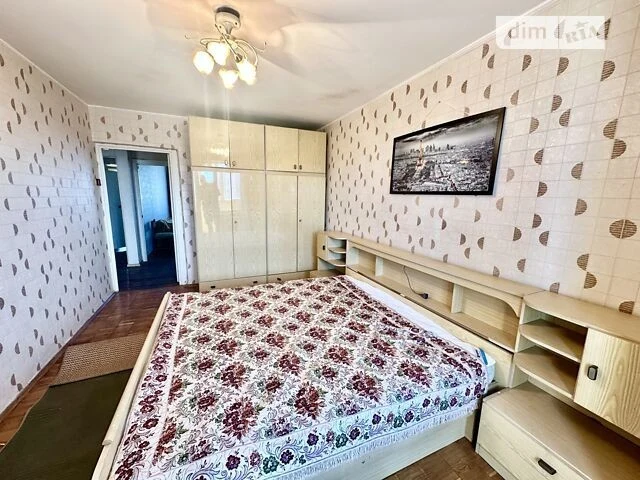 Sale of 3-room apartment 71.7 sq. m. on Heroiv Polku AZOV 7A street •