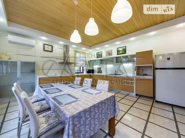 Довгострокова оренда будинку від посередника з гаражем на ву