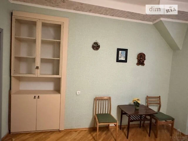Довгострокова оренда будинку від посередника на вул. Михайла