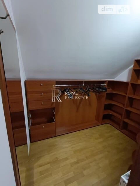 Довгострокова оренда будинку від посередника на вул. Вишгоро
