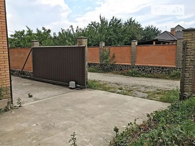 Довгострокова оренда будинку від власника з верандою на 8-й