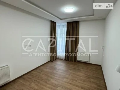 Довгострокова оренда будинку від посередника з верандою на в