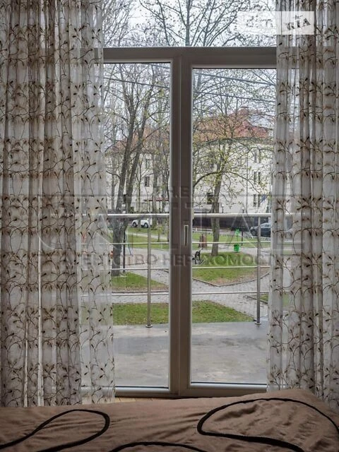 Довгострокова оренда будинку від посередника на вул. Дмитра