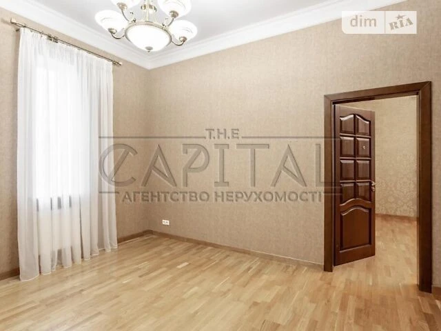 Довгострокова оренда будинку від посередника на вул. Черняхо