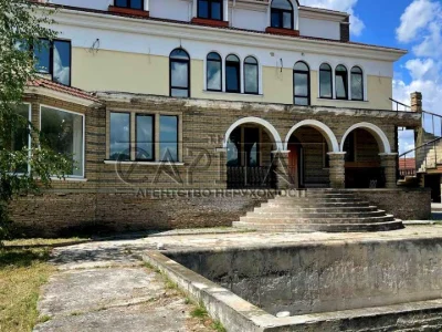 Будинок. Київ, Бродівська вул.