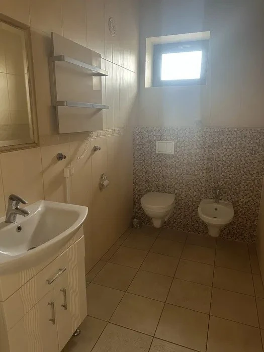 Оренда будинку 300 м², Кирила Осьмака вул.