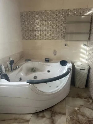 Оренда будинку 300 м², Кирила Осьмака вул.