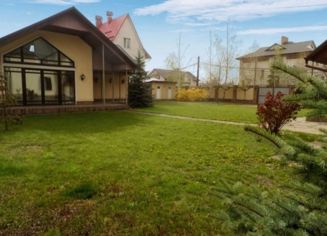 Оренда котеджу 420 м², 191-а Садова вул., 97