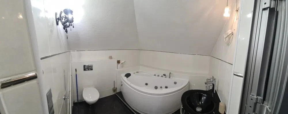 Оренда будинку 350 м², Валерія Лобановського просп.