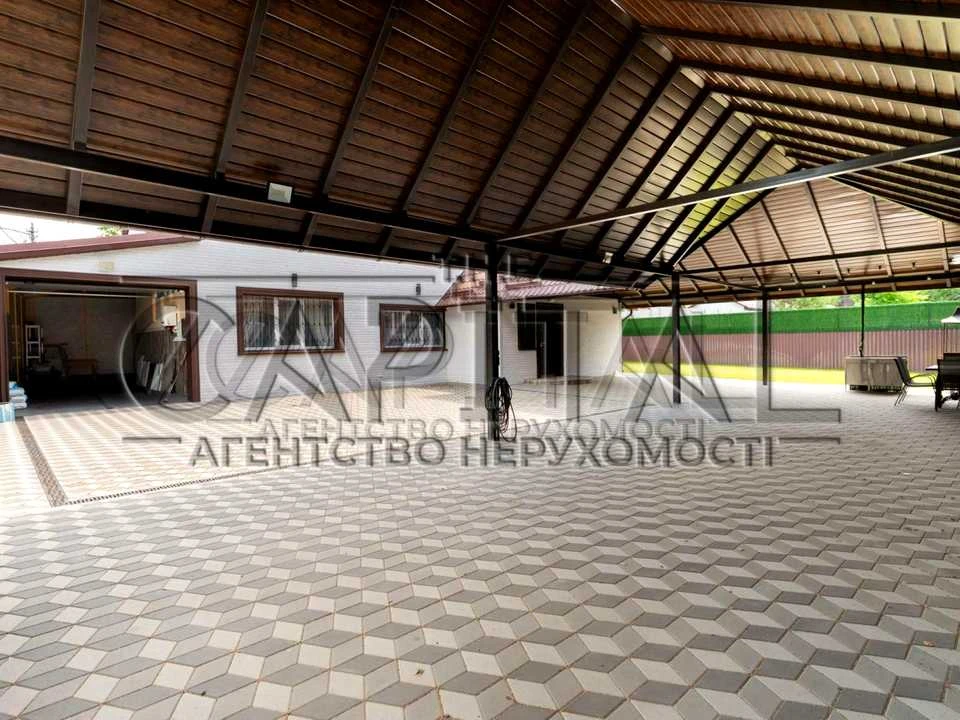 Будинок. Київ, Святищенська вул.