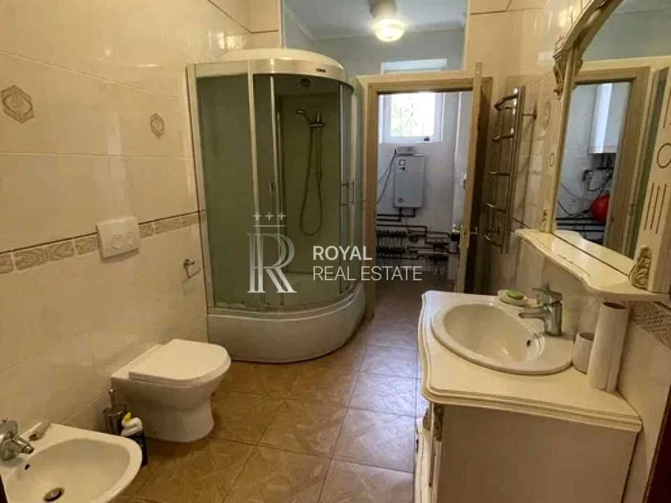 Будинок. Київ, 46-та Садова вул.