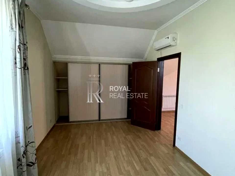 Будинок. Київ, 46-та Садова вул.