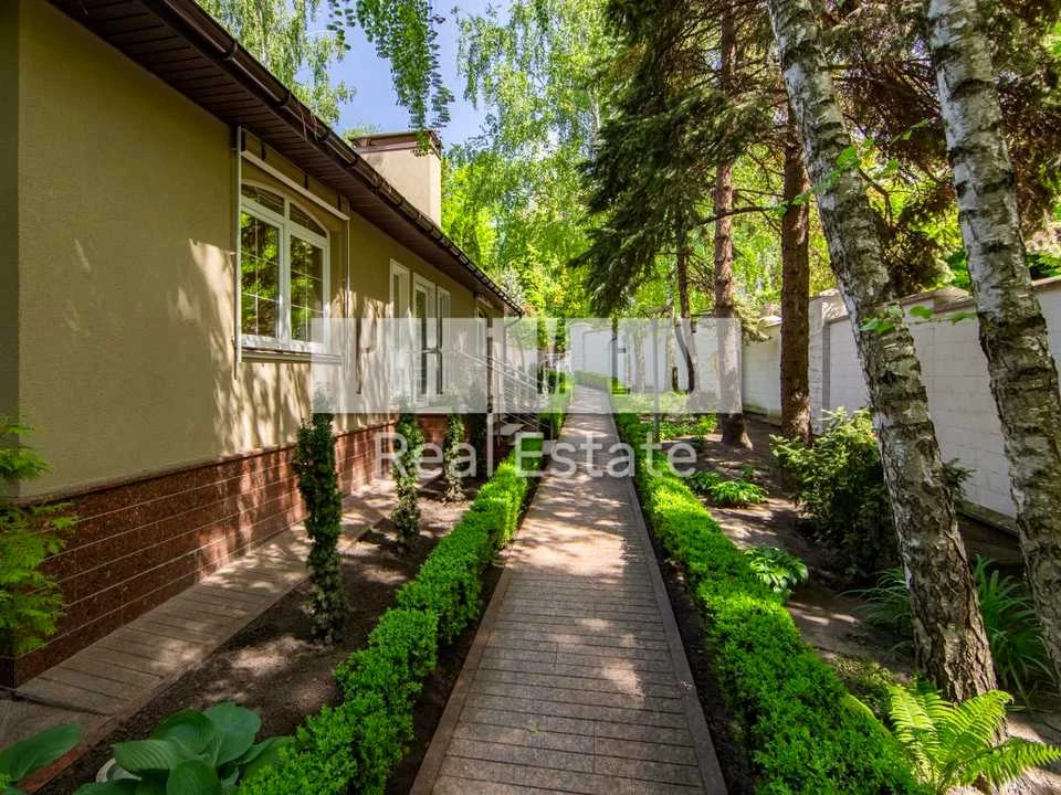 Будинок. Київ, Памви Беринди пров. (Михайла Реута)