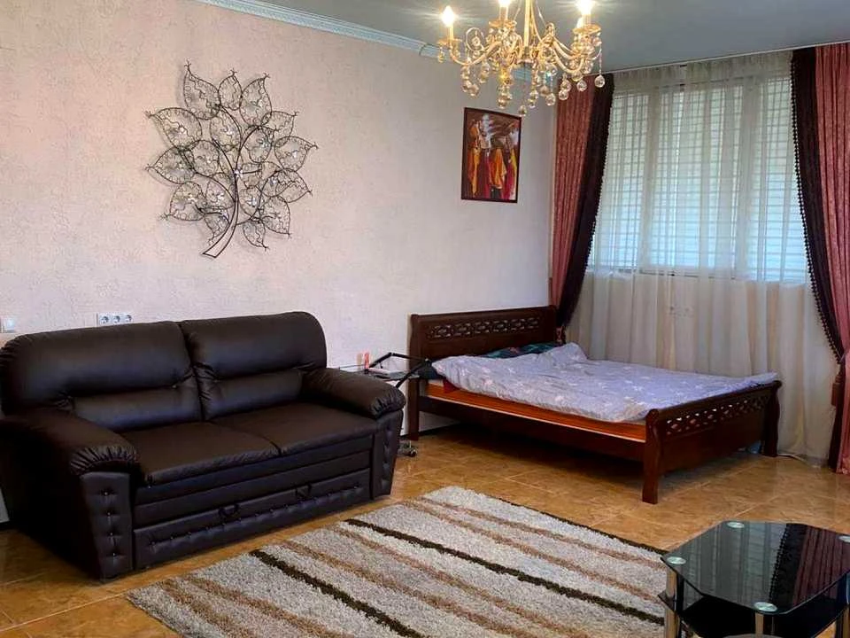 Будинок. Київ, Бродівська вул.