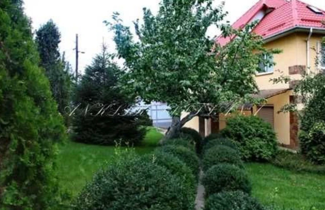 Аренда коттеджа 225 м², Голосеевская ул.