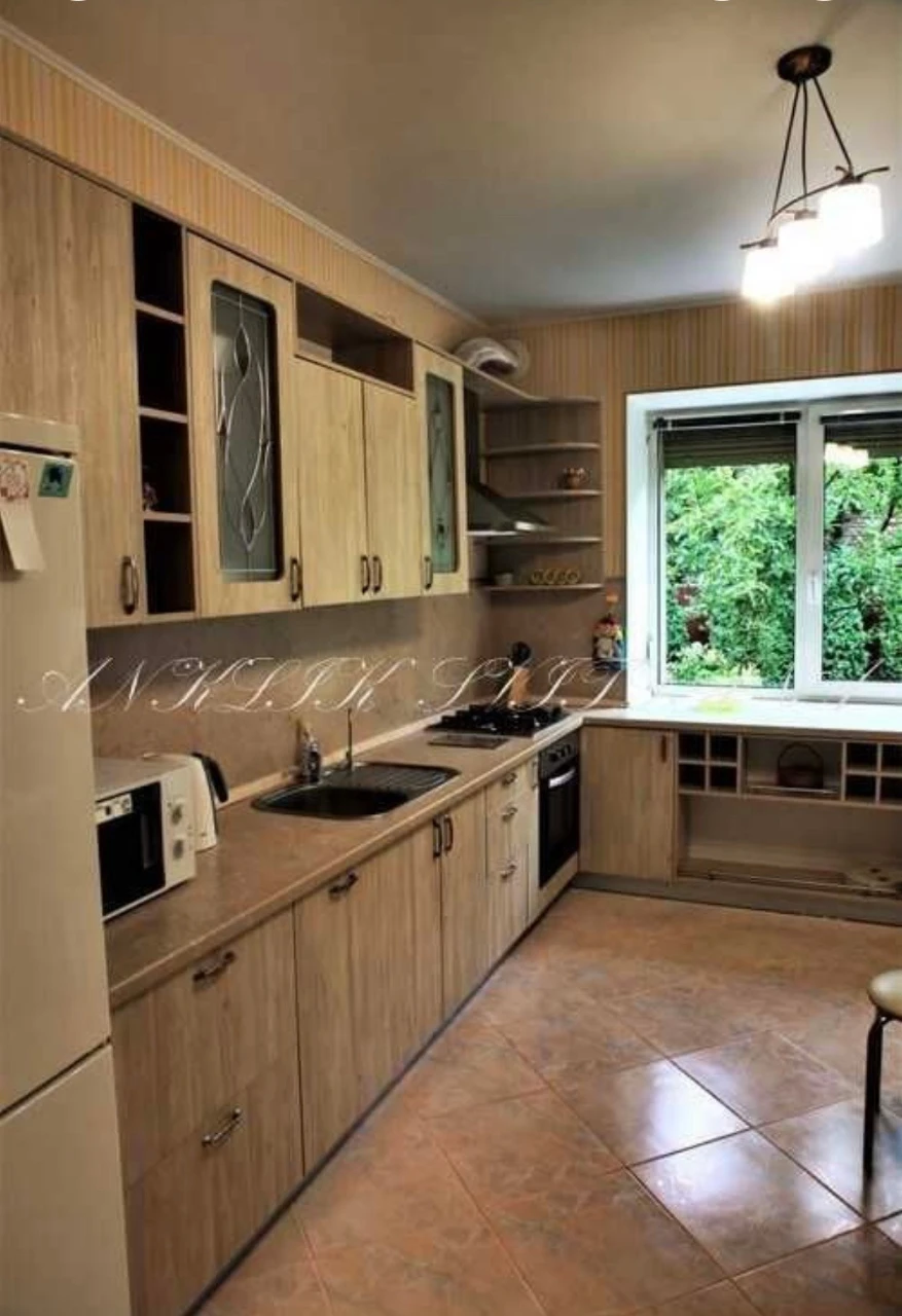 Аренда коттеджа 225 м², Голосеевская ул.