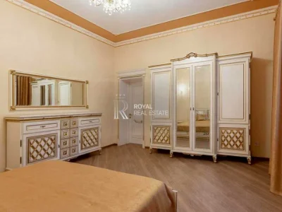 Будинок. Київ, Вільшанська вул.