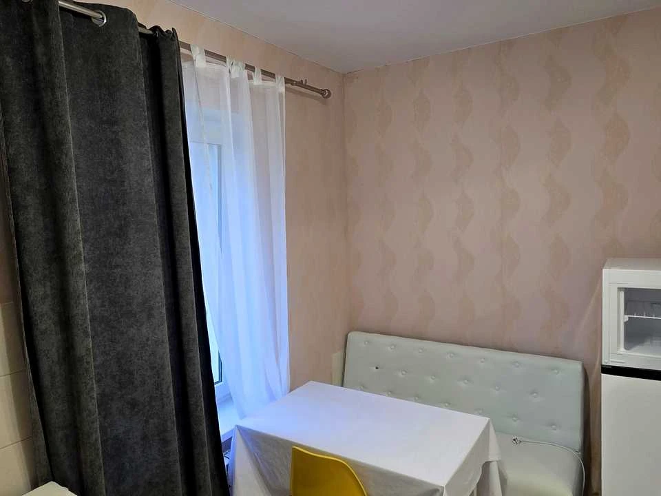 Будинок. Київ, Листопадна вул.