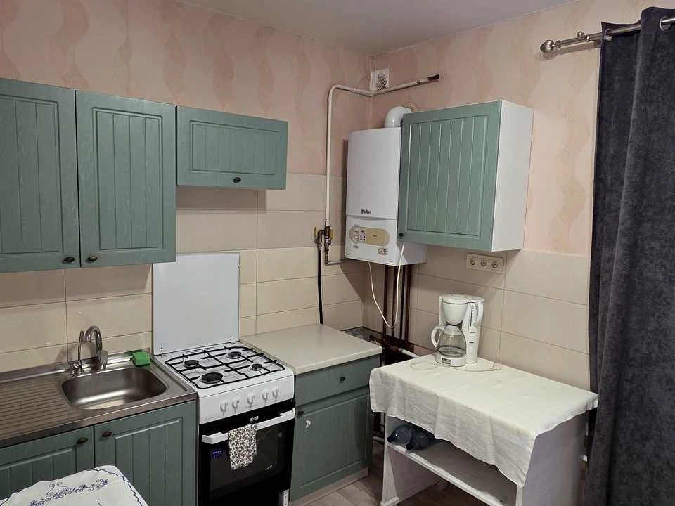 Будинок. Київ, Листопадна вул.