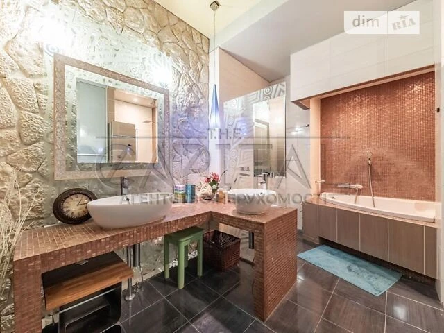 Продаж 4к квартири 136 кв. м на бул. Лесі Українки 7Б • ID 3