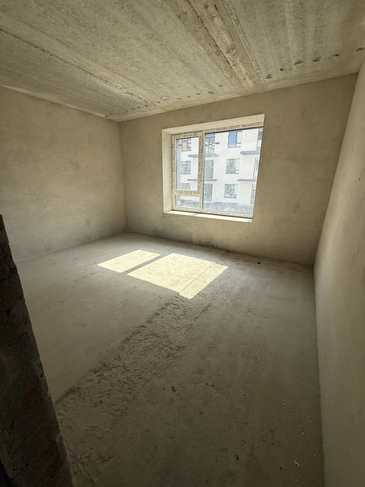 Продажа элитной 3к квартиры 86 м² с кухней-гостиной / Растер