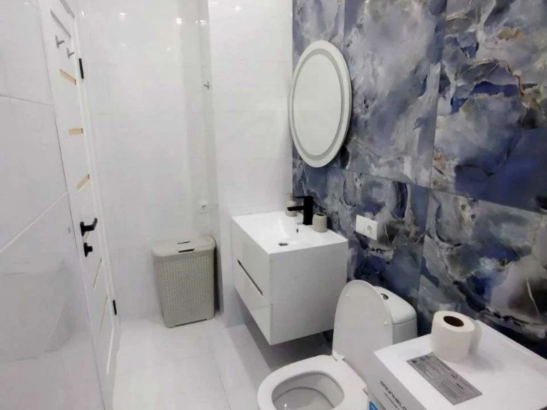 Apartment. Odesa, Genuezka St., (Building 5)